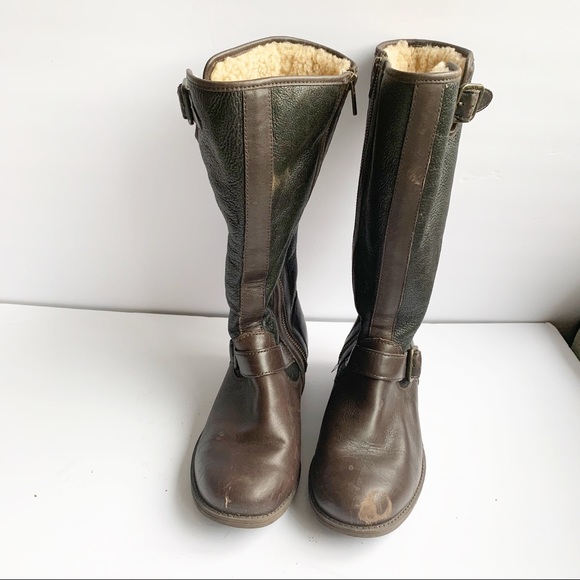 Leather Ugg Boots - Picture 2 of 16